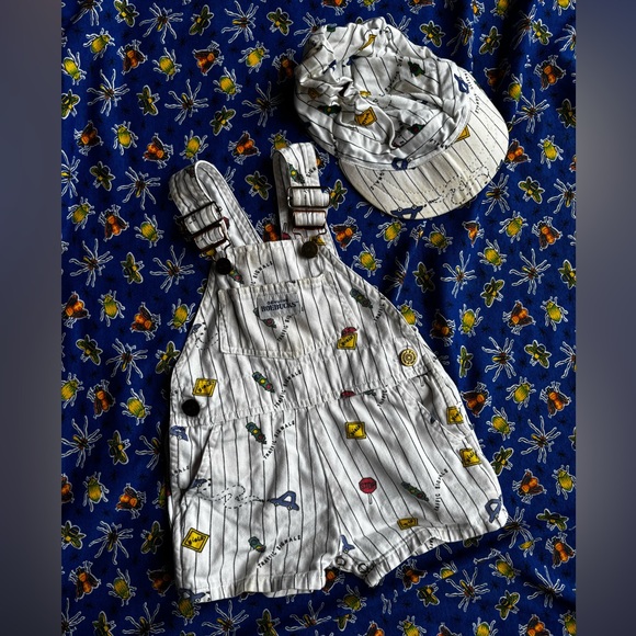 VTG Sears Roebuck Boys Baby Toddler White Cars Signs AOP Overalls & Hat MEDIUM - Picture 1 of 12